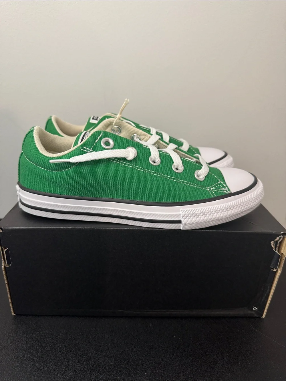 Converse Kids Low Top Street Ox Green Canvas Sneakers Youth Size 3 New NIB